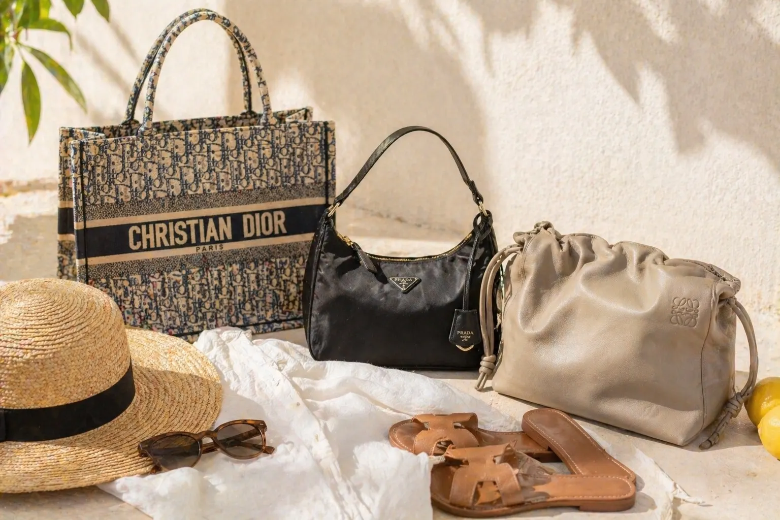 Summer 2026 Bags: Raffia, Canvas, Nylon, and Light Leather Compared
